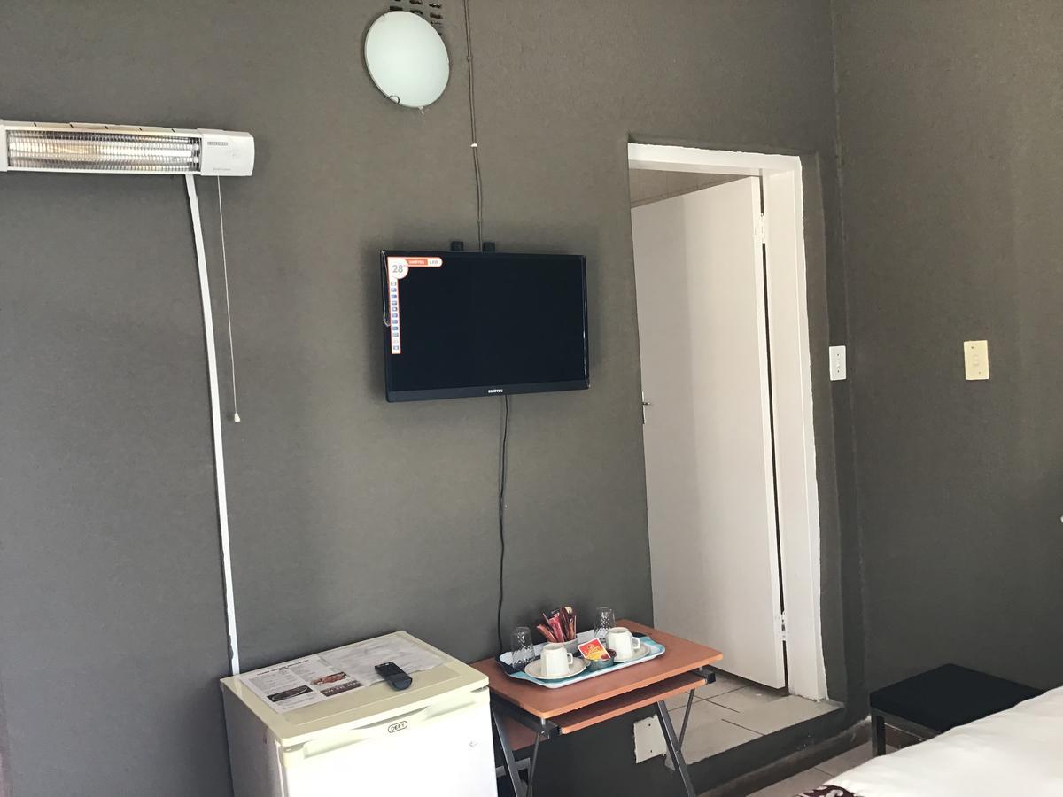 约翰内斯堡 马拉松小屋酒店 外观 照片